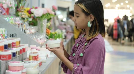 From Nature to Your Vanity: How to Choose Beauty Products Free From Harmful Chemicals